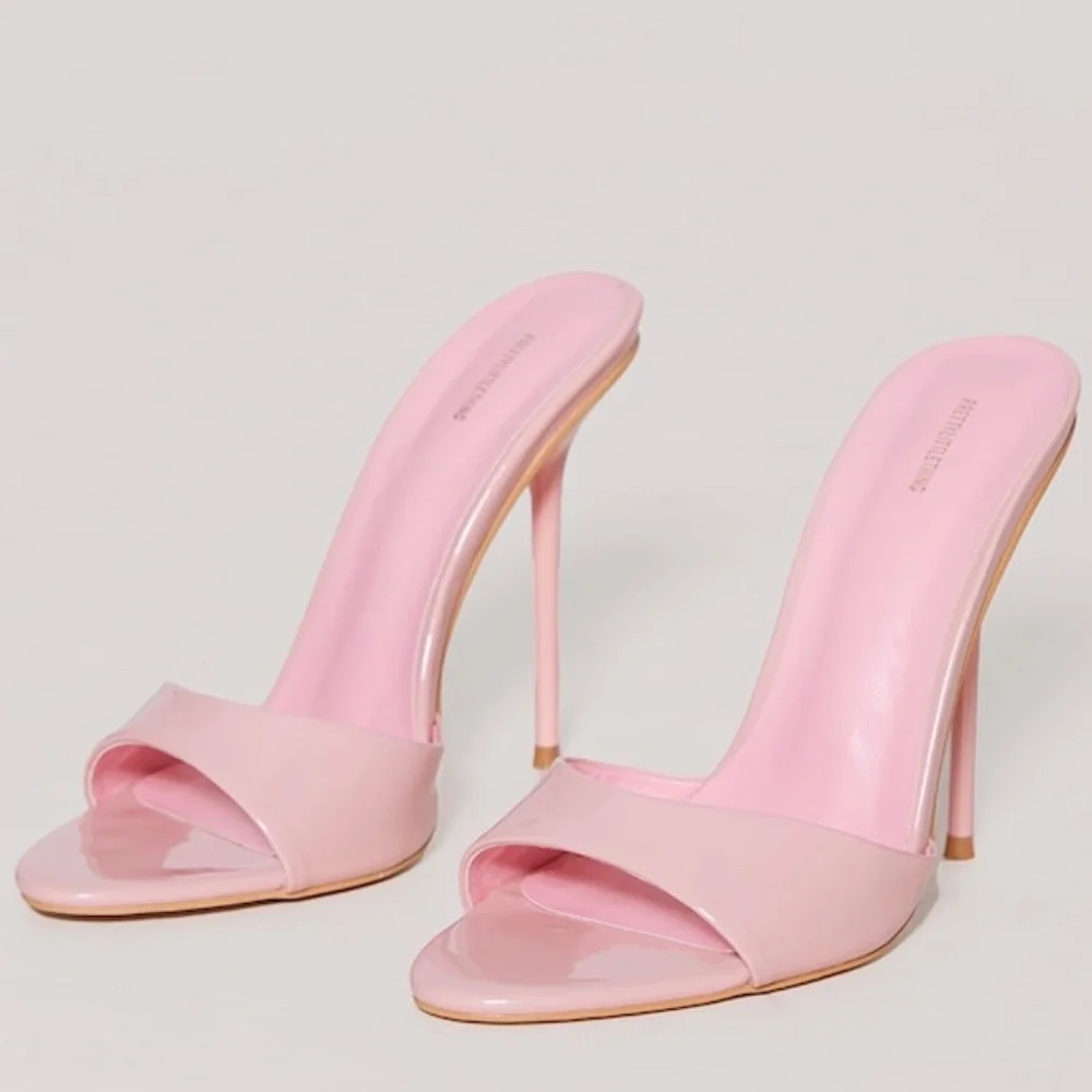 NWOB PrettyLittleThing Pink Patent Pointed Toe Stiletto Mule Heels Women's US 5